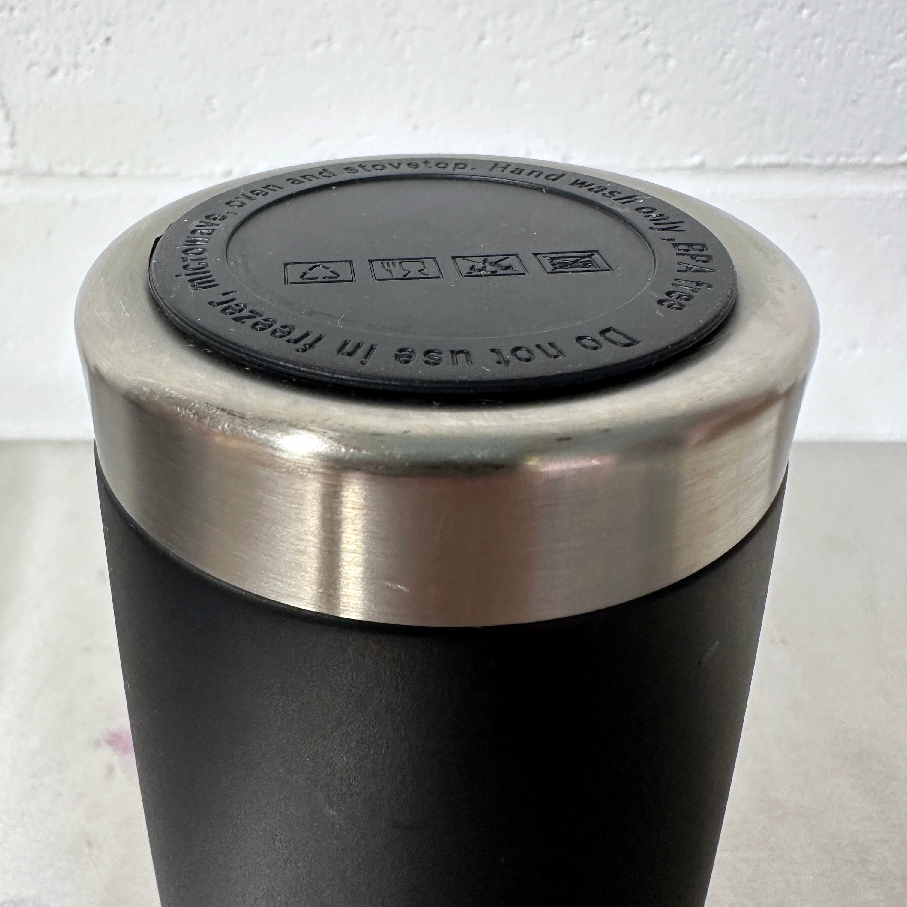 "USA COLLEGIATE LOGO" Cup